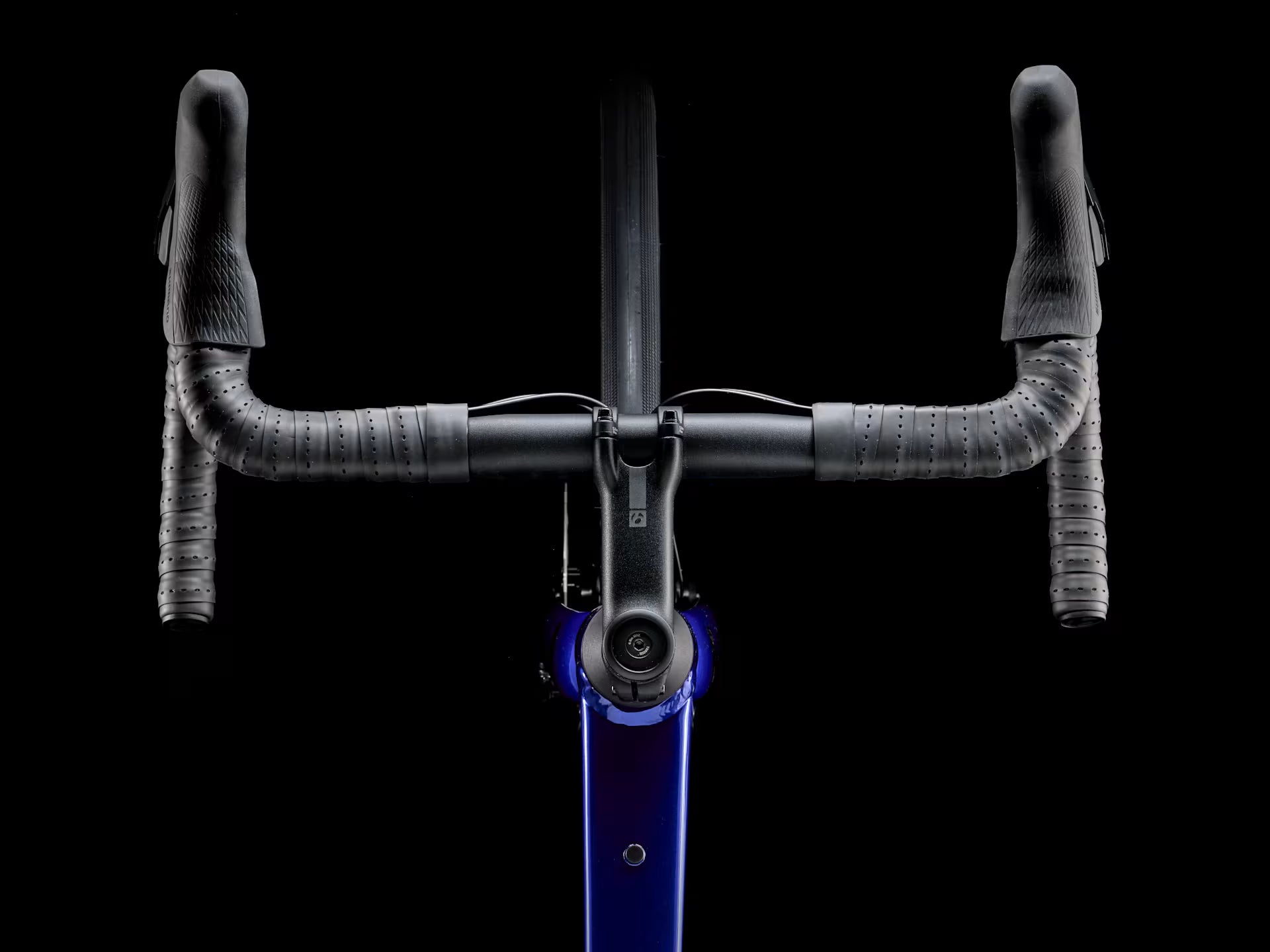 Trek Domane AL 4 Gen 4 (Hex Blue to Marianas Blue Fade)