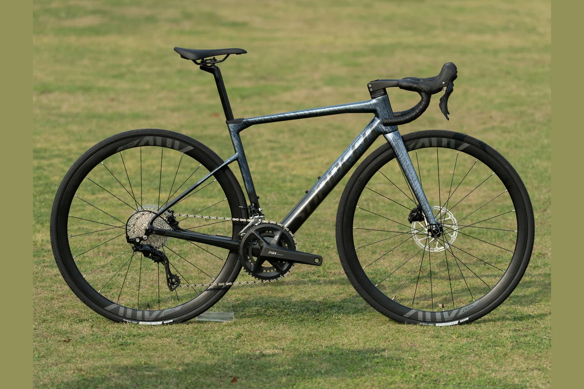 Sunpeed Invincible Sport - Shimano 105 12-Speed (Grey) MY24